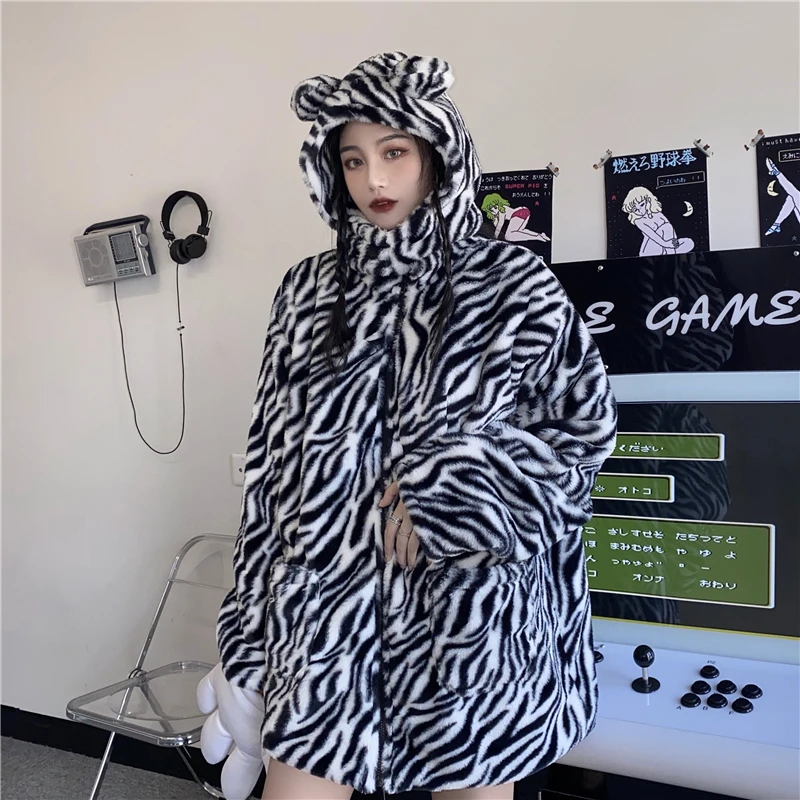 

Autumn And Winter Loose Pockets Detachable Hat Plush Padded Harajuku Coat Woolen Jacket 2020